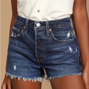 LEVI'S, 501 HIGH-WAISTED CUTOFF DENIM SHORTS - size 25 dark Wash Jean